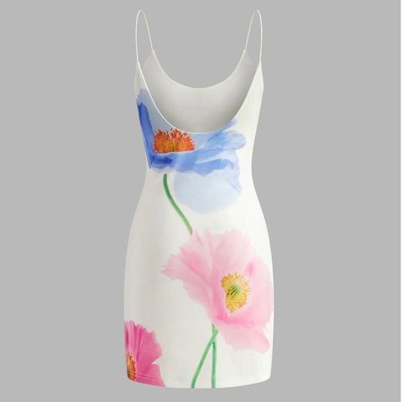 Commense Backless Floral Mini Dress White Medium NWT - Picture 2 of 9